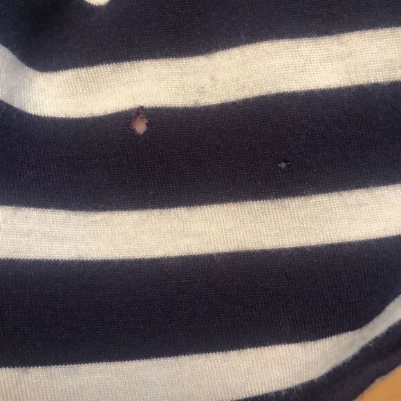 🆓🔥3-$10🔥 Kismet Comfy blue & white striped tee - Picture 6 of 6